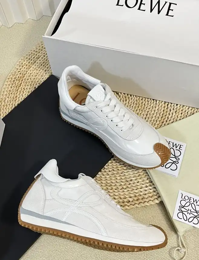 hype Loewe Sneakers