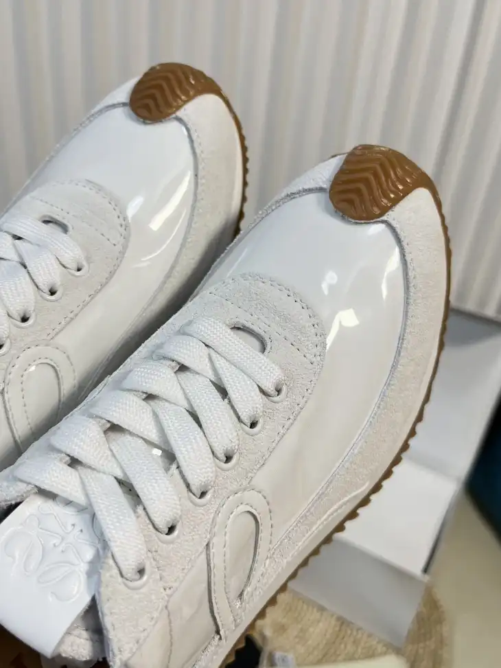 hype Loewe Sneakers