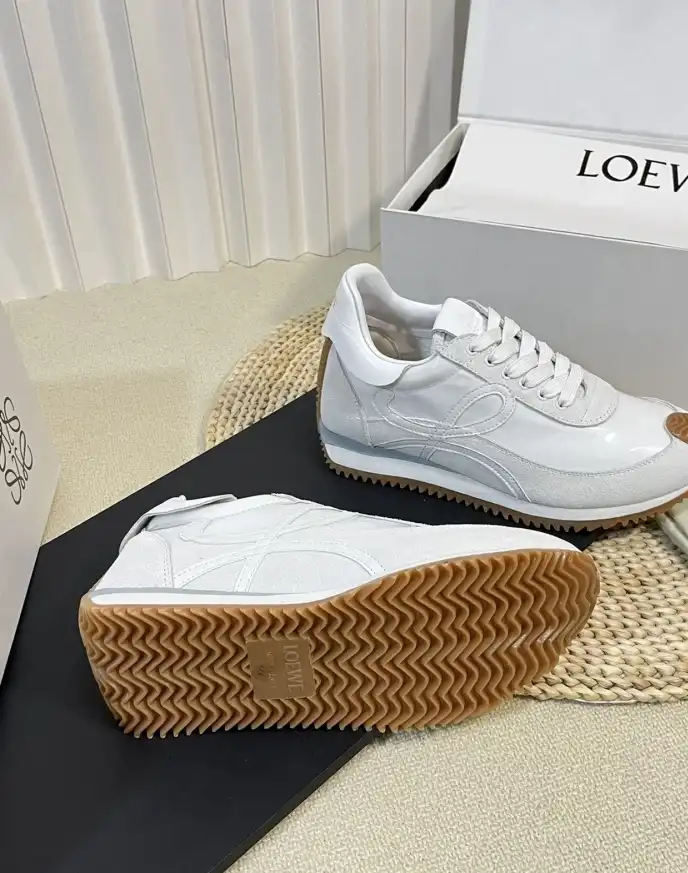 hype Loewe Sneakers