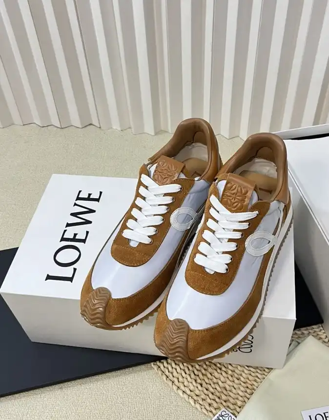 hype Loewe Sneakers