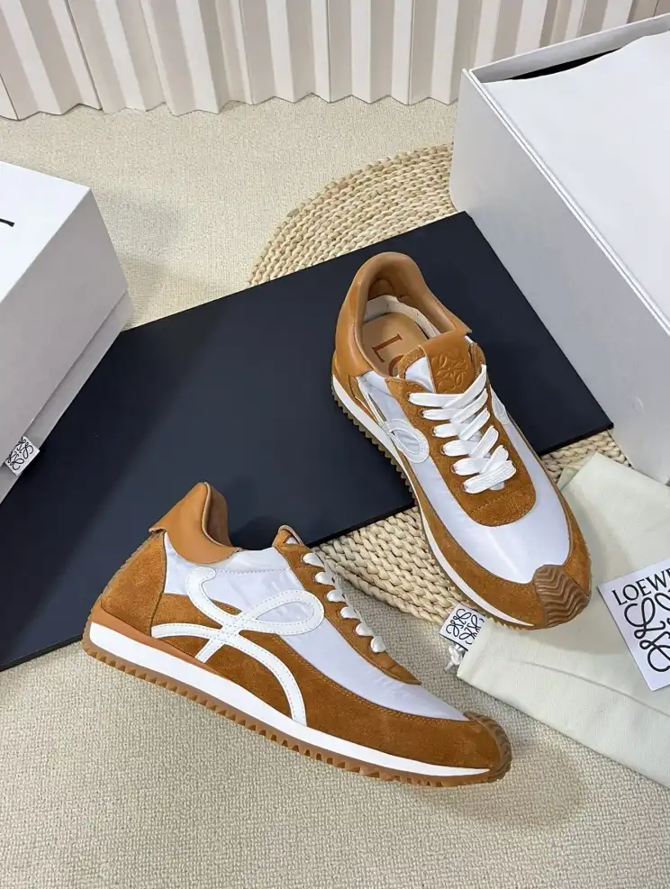 hype Loewe Sneakers