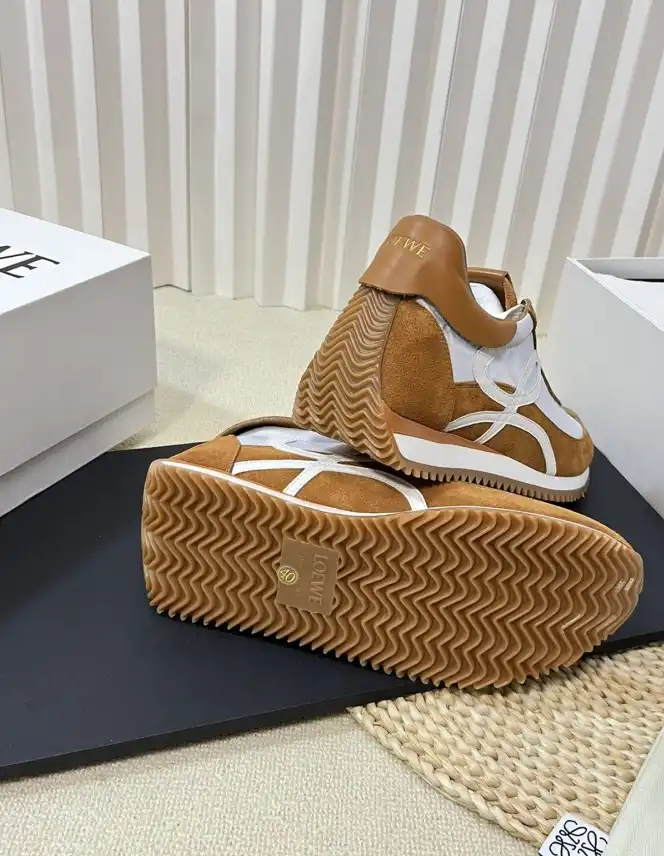 hype Loewe Sneakers