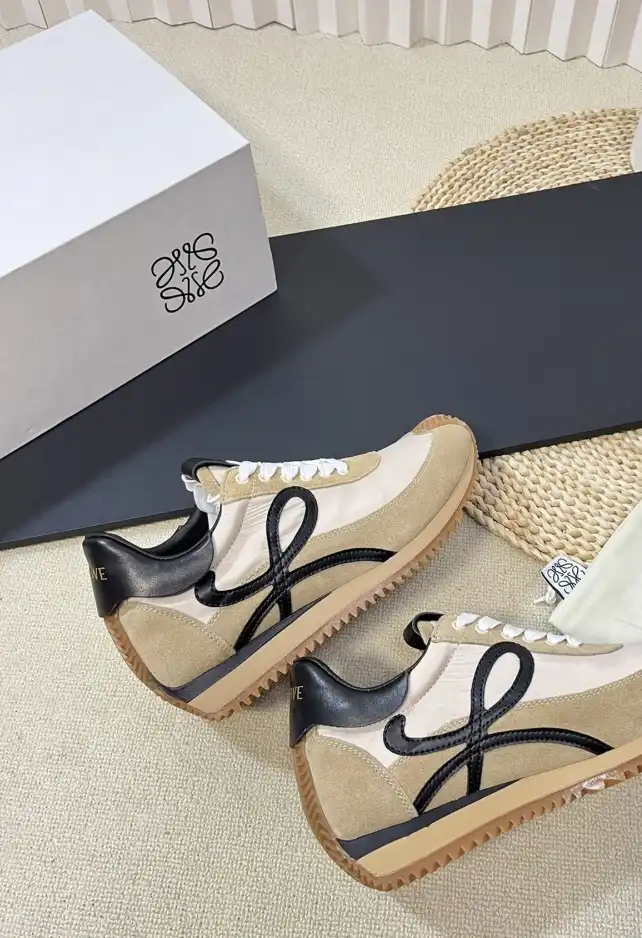 hype Loewe Sneakers