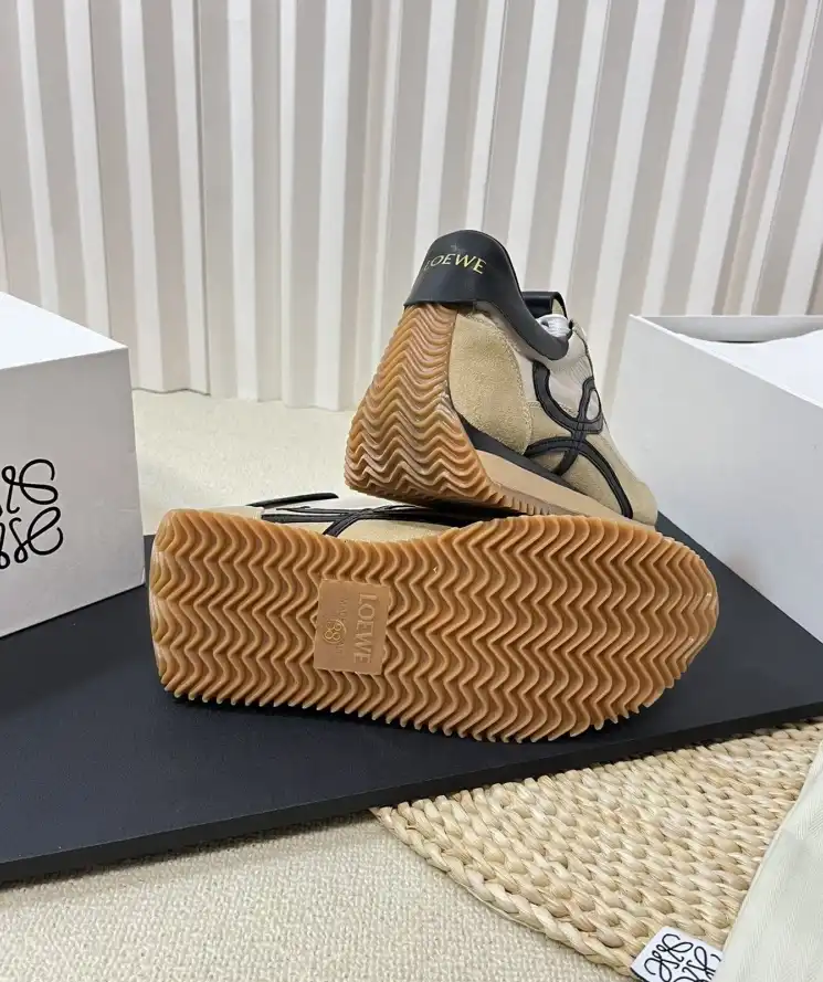 hype Loewe Sneakers