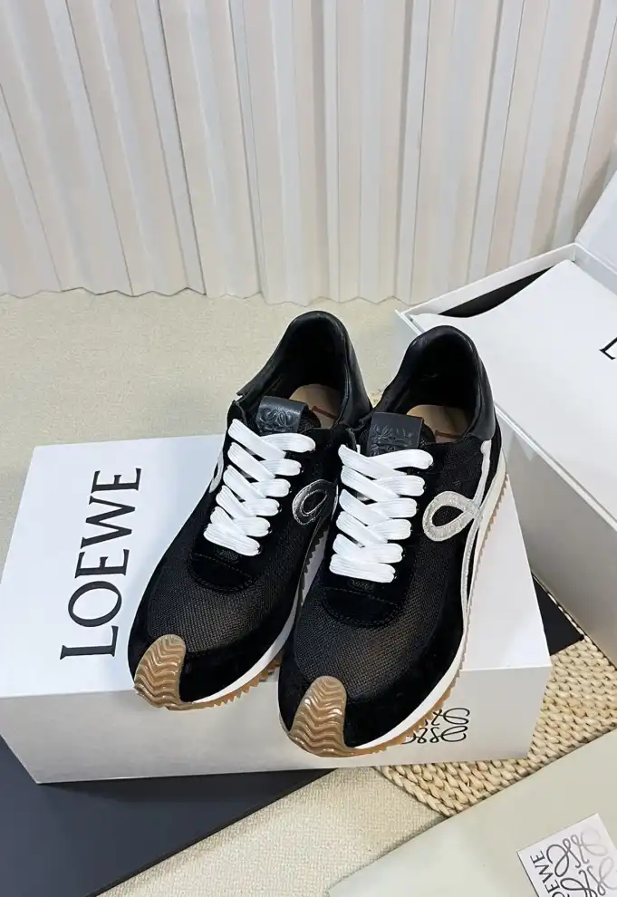 hype Loewe Sneakers