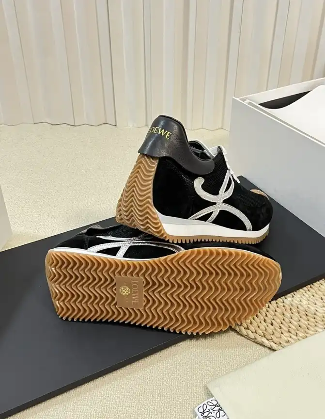 hype Loewe Sneakers