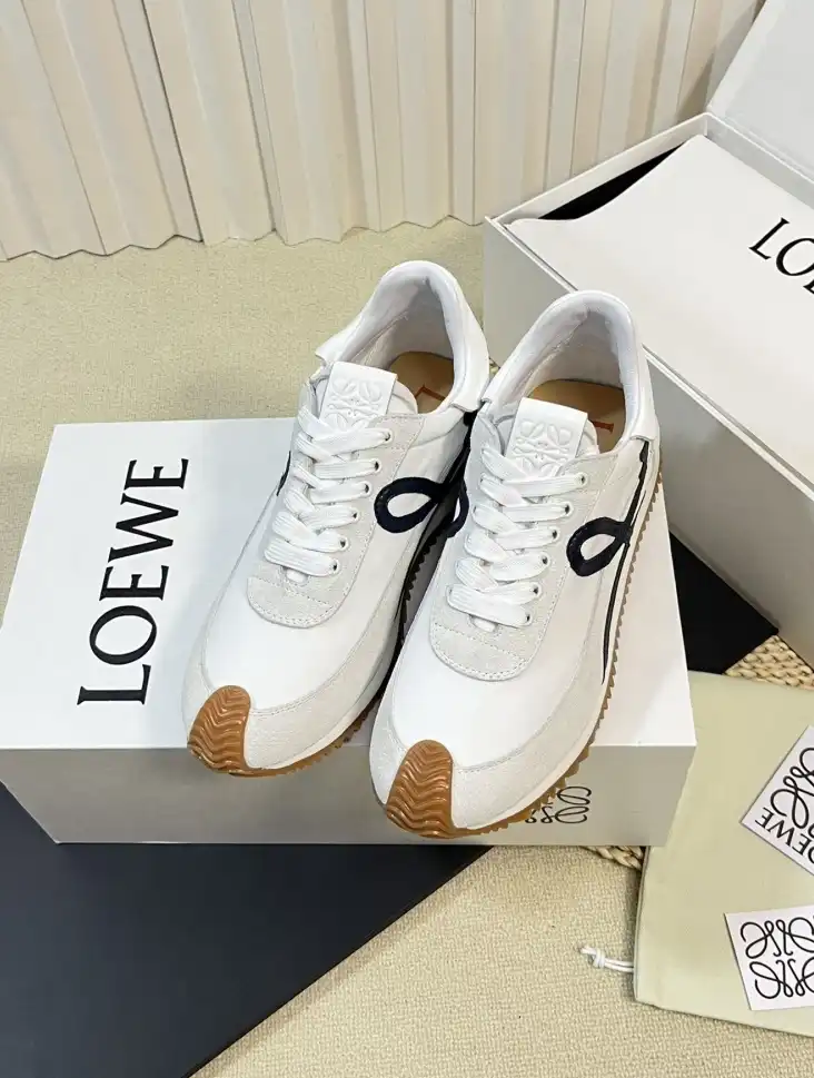 hype Loewe Sneakers