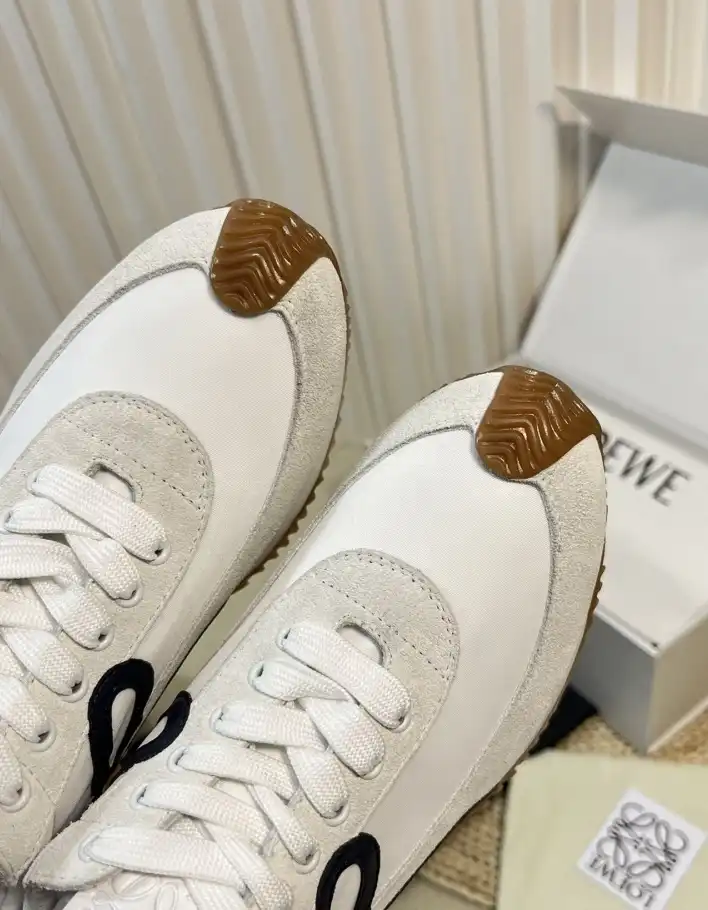 hype Loewe Sneakers