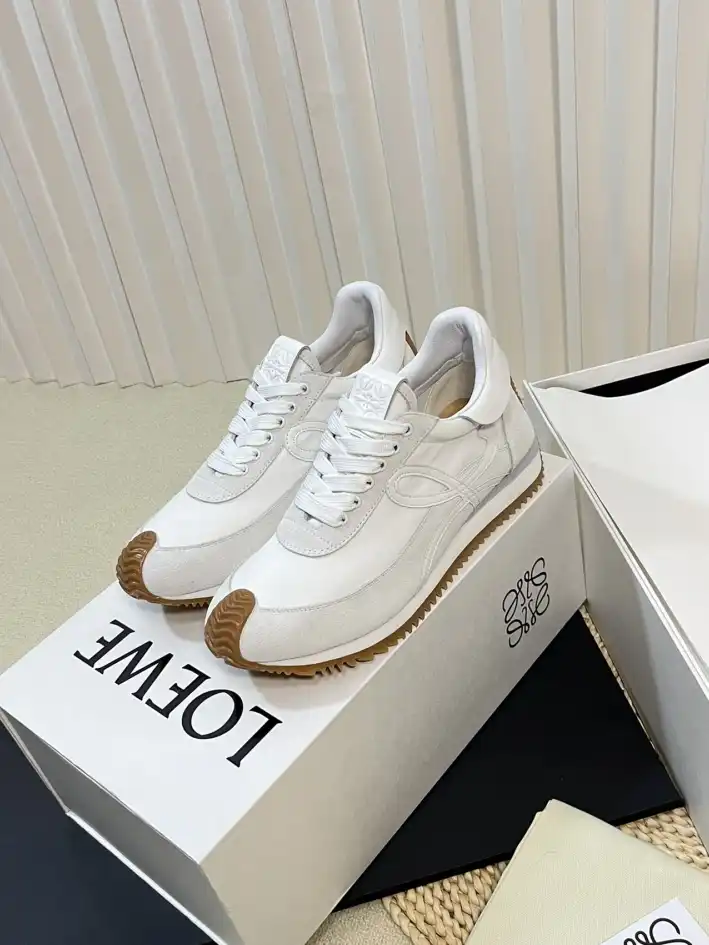 hype Loewe Sneakers