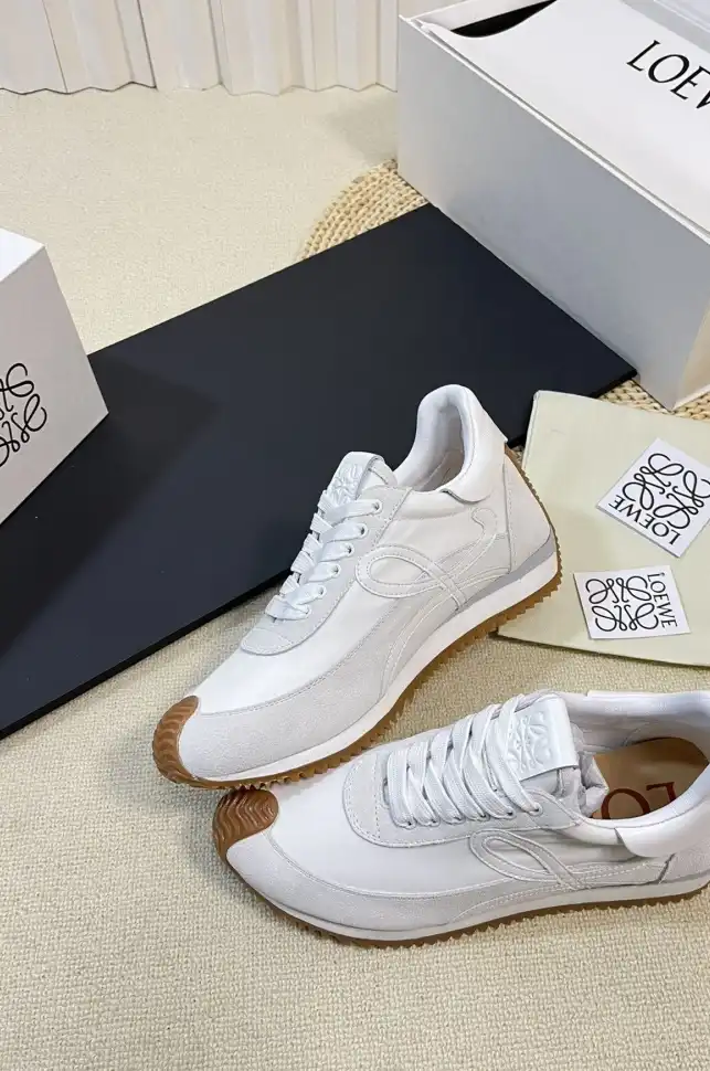 hype Loewe Sneakers