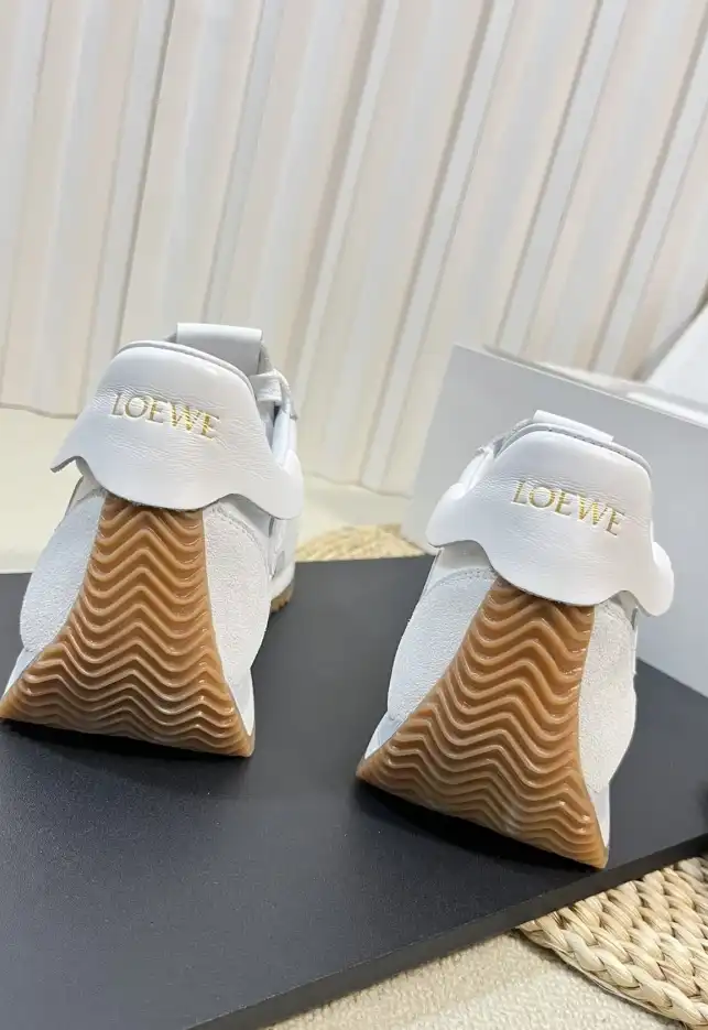 hype Loewe Sneakers