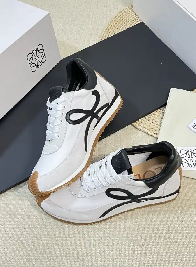 hype Loewe Sneakers