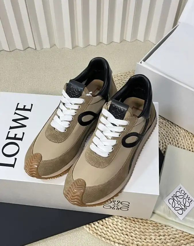 hype Loewe Sneakers