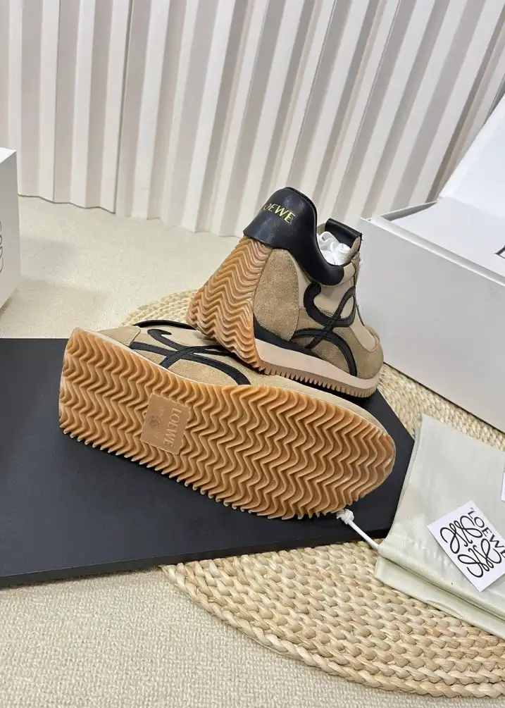 hype Loewe Sneakers