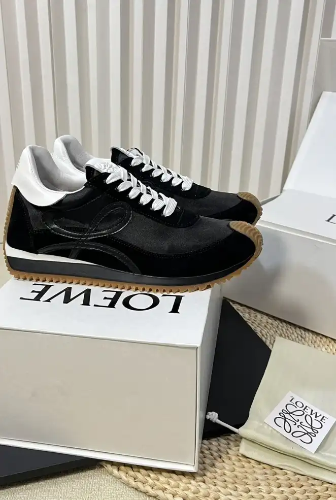 hype Loewe Sneakers