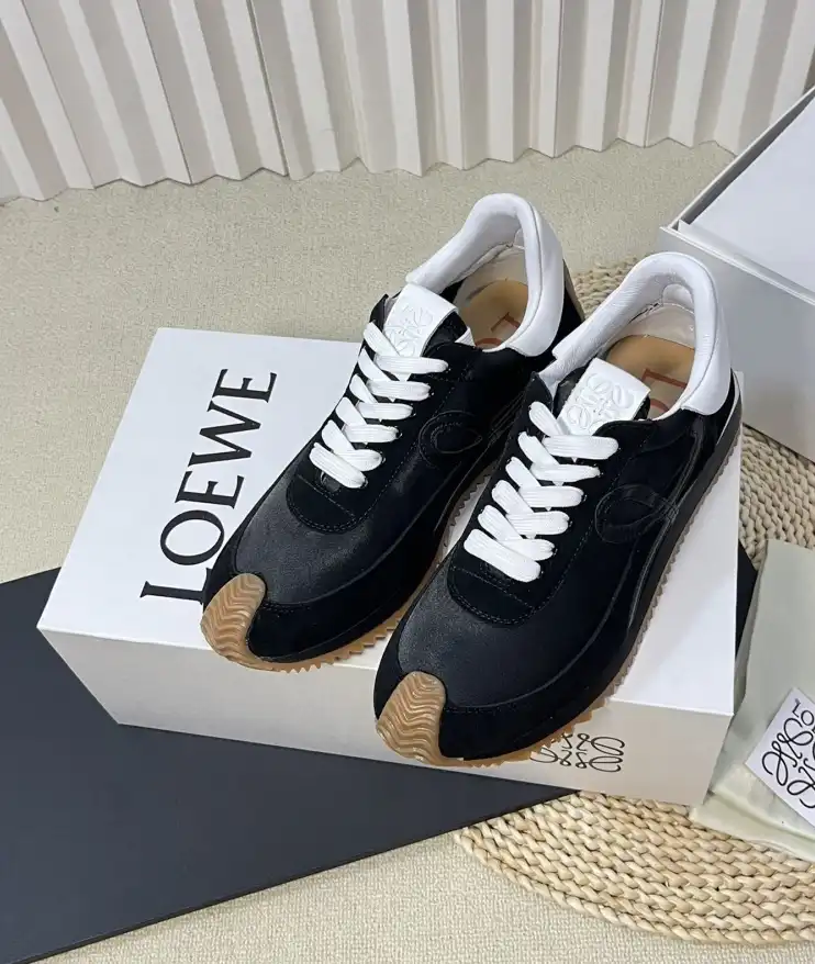 hype Loewe Sneakers