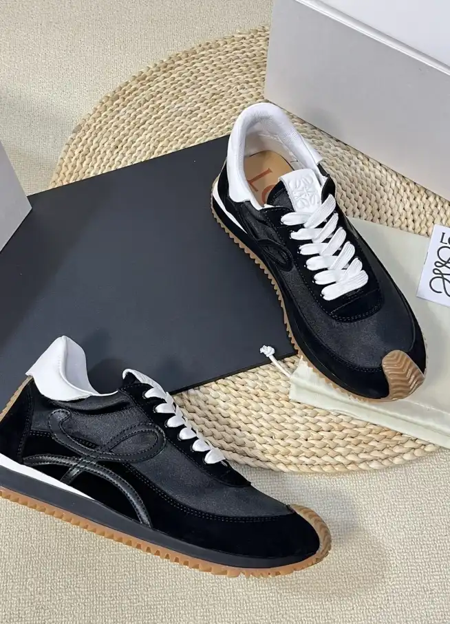 hype Loewe Sneakers