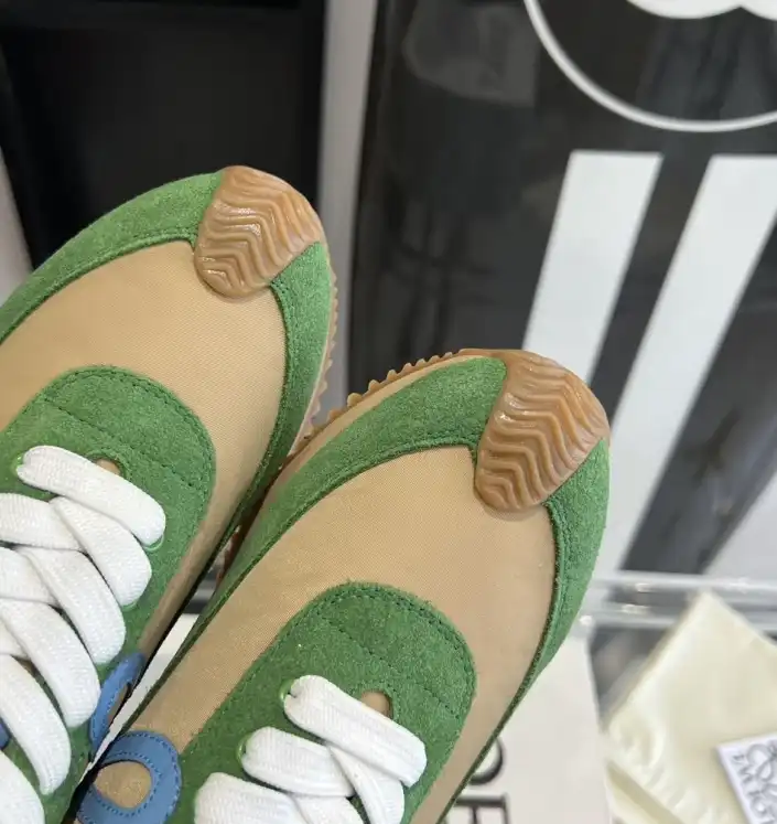 hype Loewe Sneakers