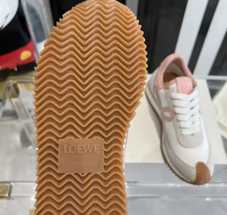 hype Loewe Sneakers