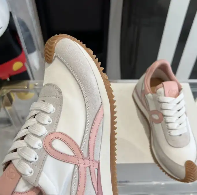 hype Loewe Sneakers