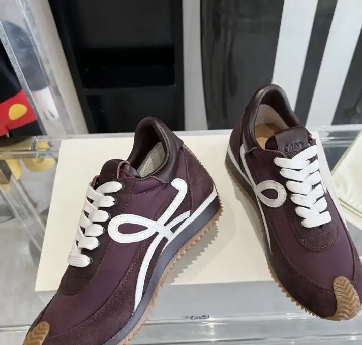 hype Loewe Sneakers