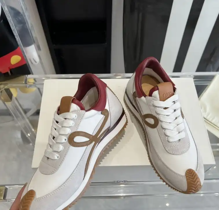 hype Loewe Sneakers