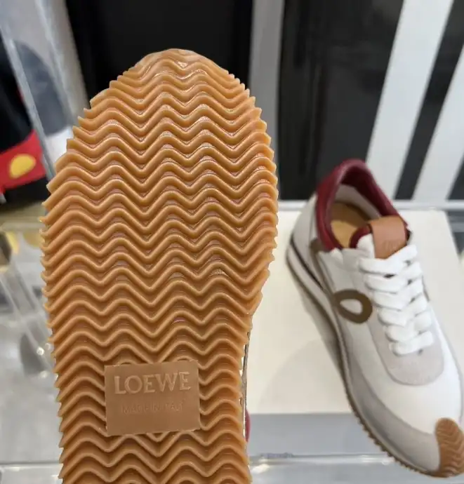 hype Loewe Sneakers