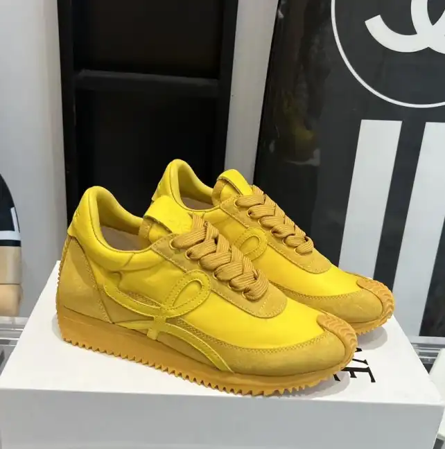 hype Loewe Sneakers