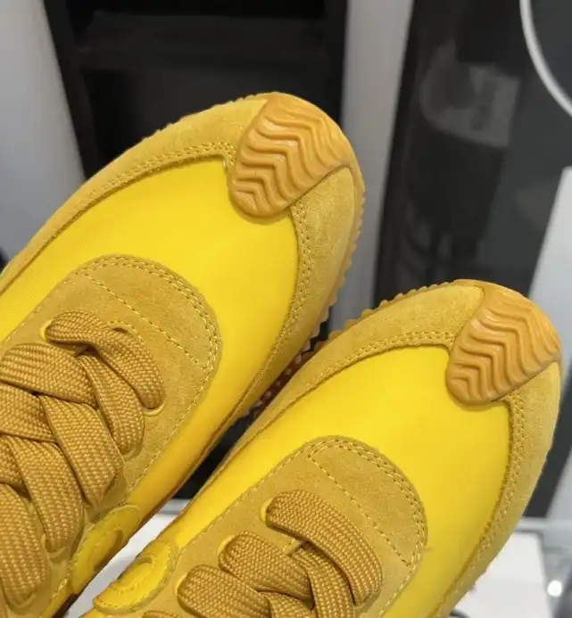 hype Loewe Sneakers