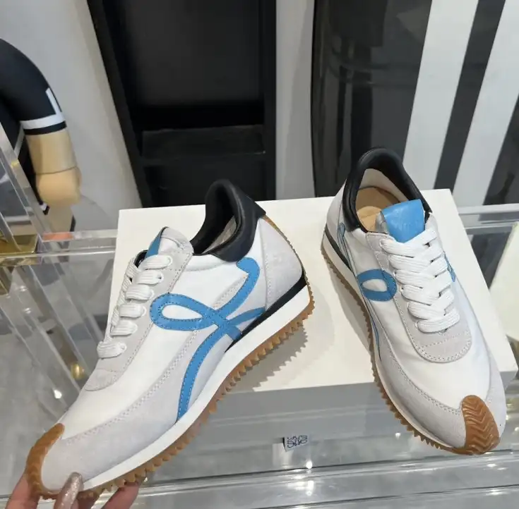 hype Loewe Sneakers