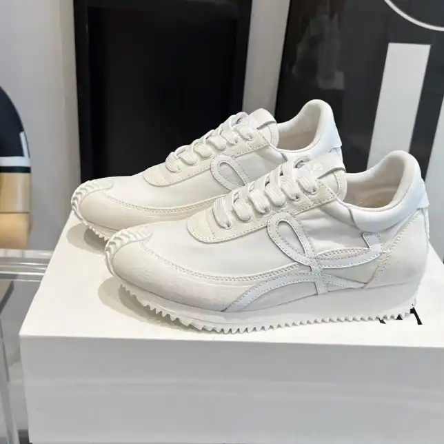 hype Loewe Sneakers