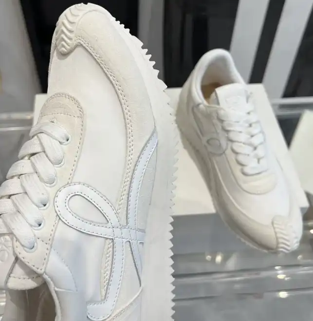 hype Loewe Sneakers