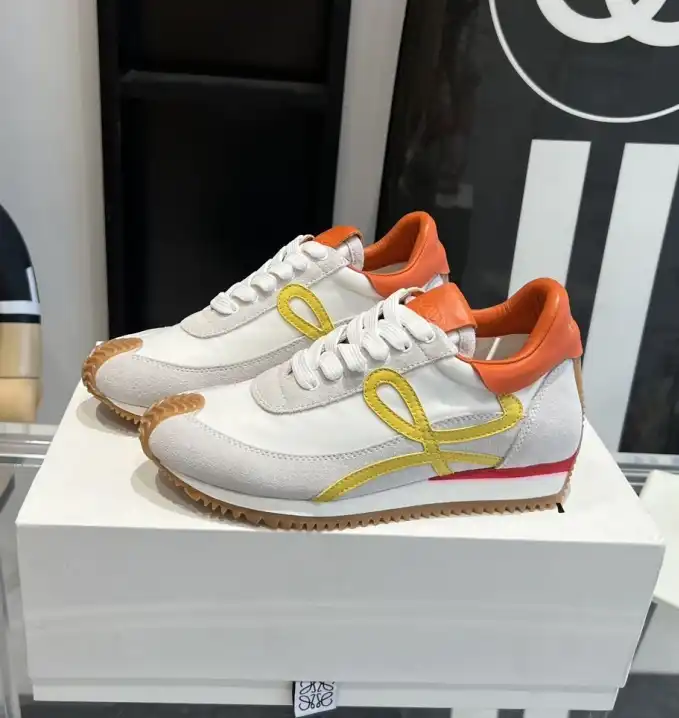 hype Loewe Sneakers