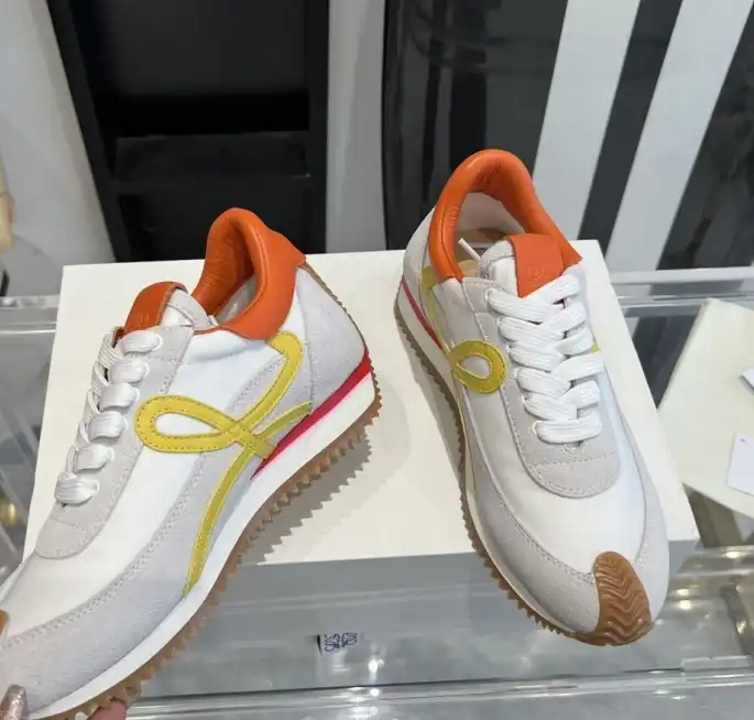 hype Loewe Sneakers