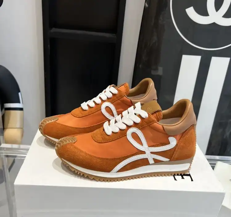 hype Loewe Sneakers