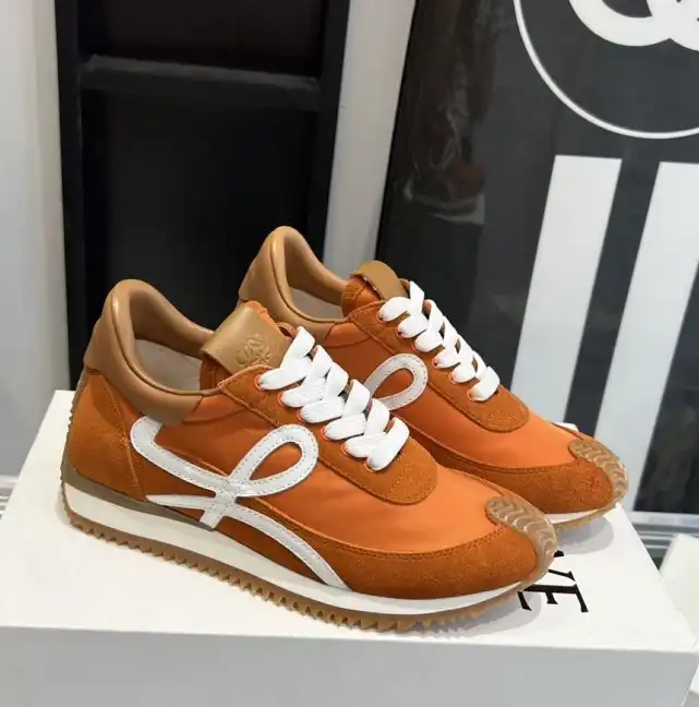 hype Loewe Sneakers