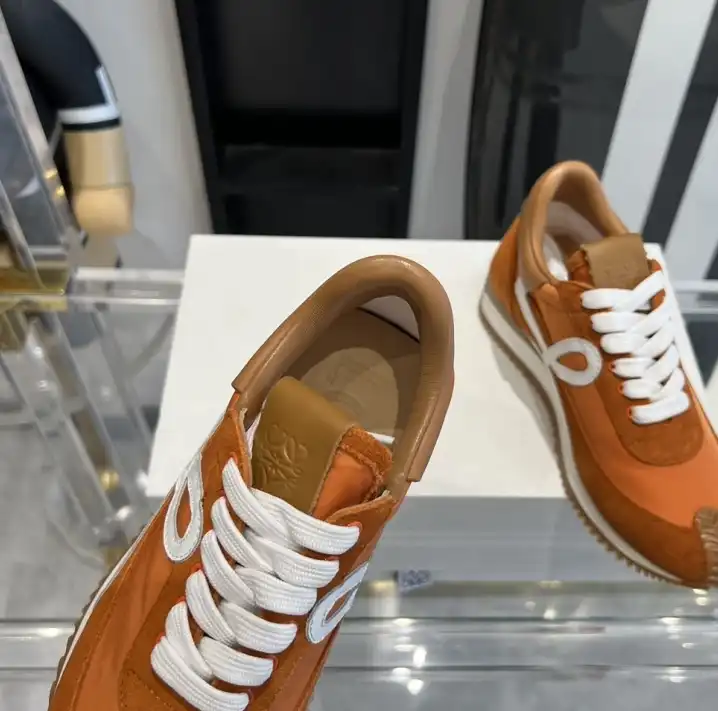 hype Loewe Sneakers