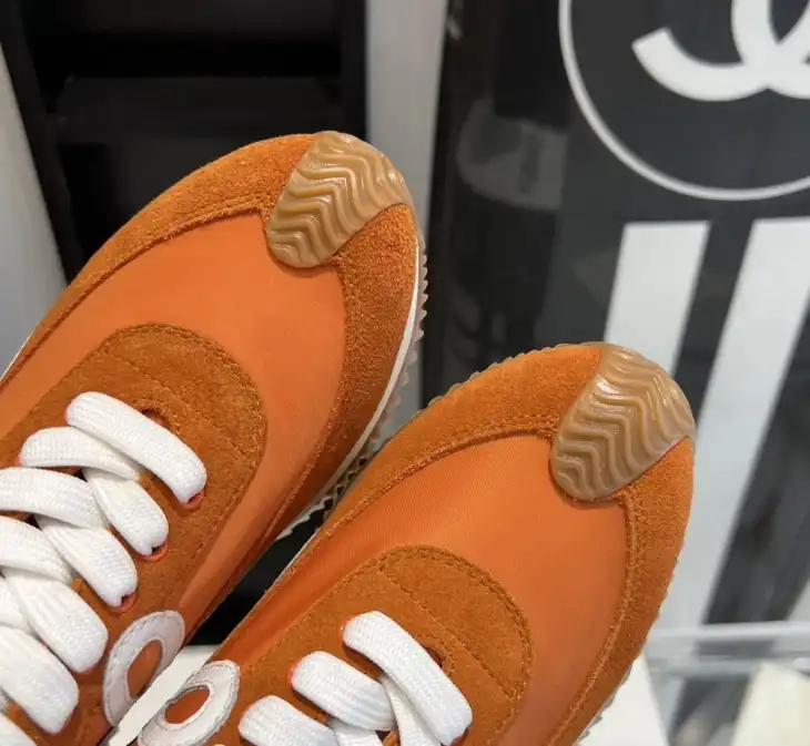 hype Loewe Sneakers