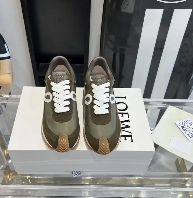 hype Loewe Sneakers