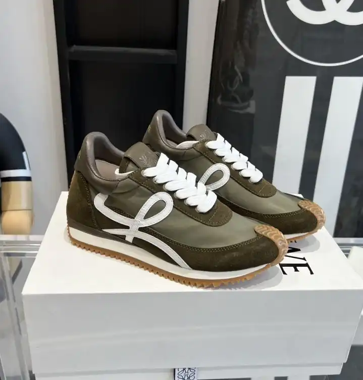 hype Loewe Sneakers