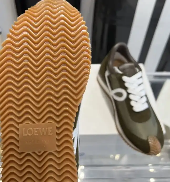 hype Loewe Sneakers