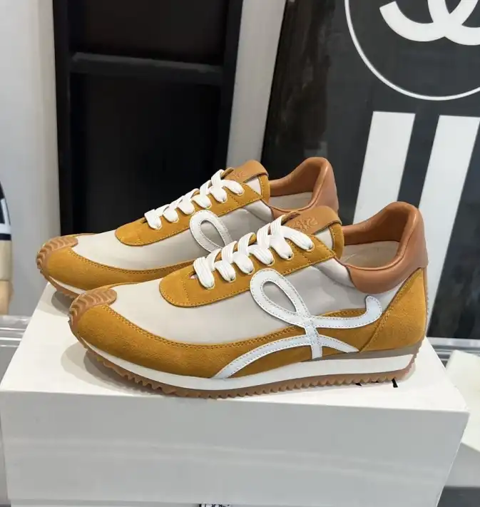 hype Loewe Sneakers