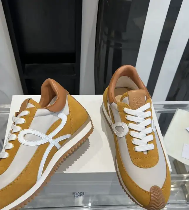 hype Loewe Sneakers