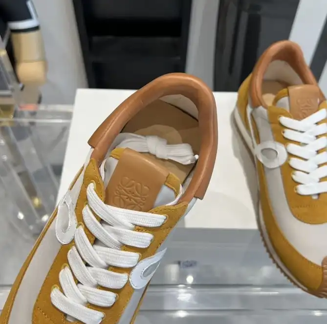 hype Loewe Sneakers