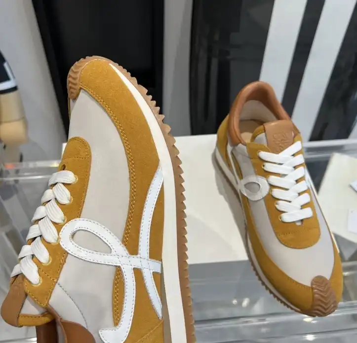 hype Loewe Sneakers