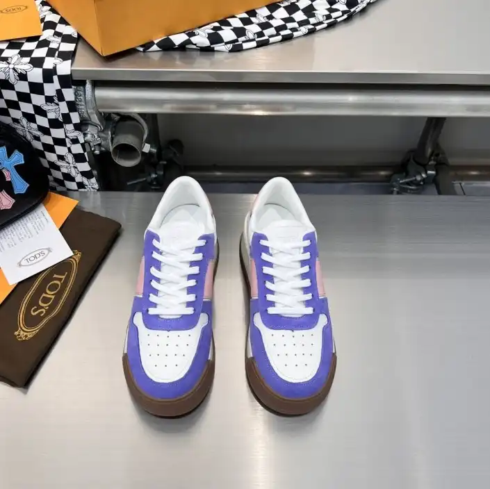 hype Louis Vuitton Sneakers