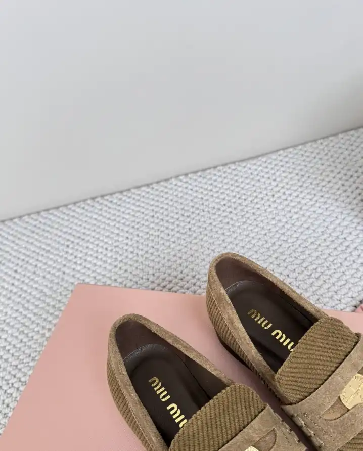 hype Miu Miu Leather Shoes