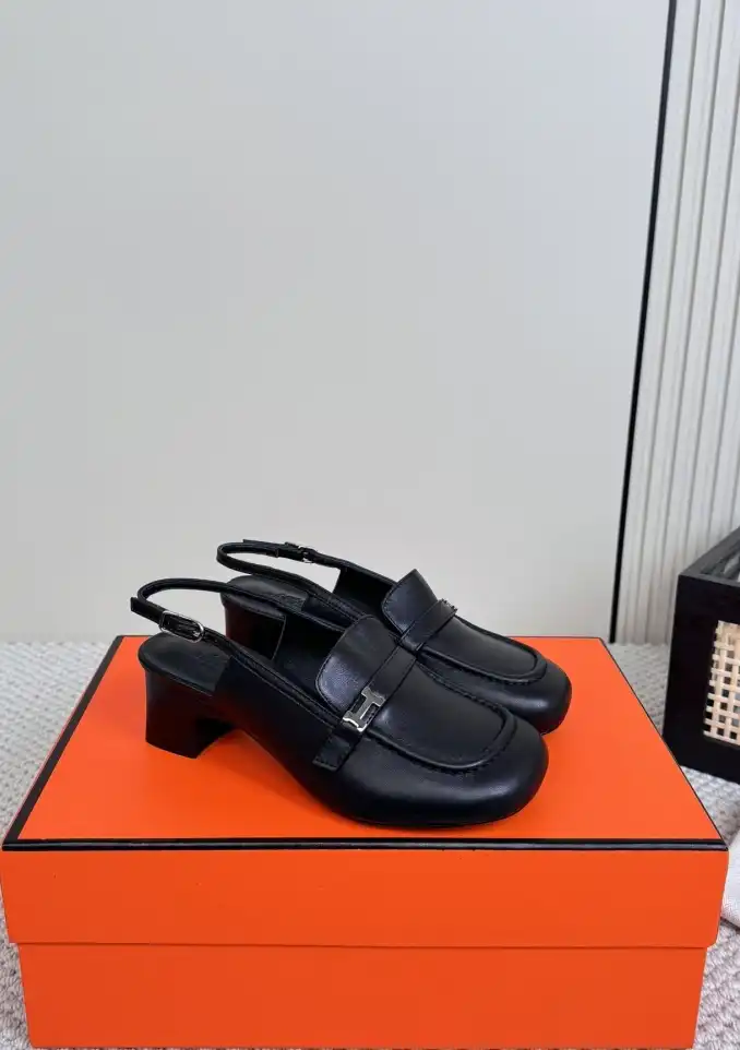 hype Hermes Sandals