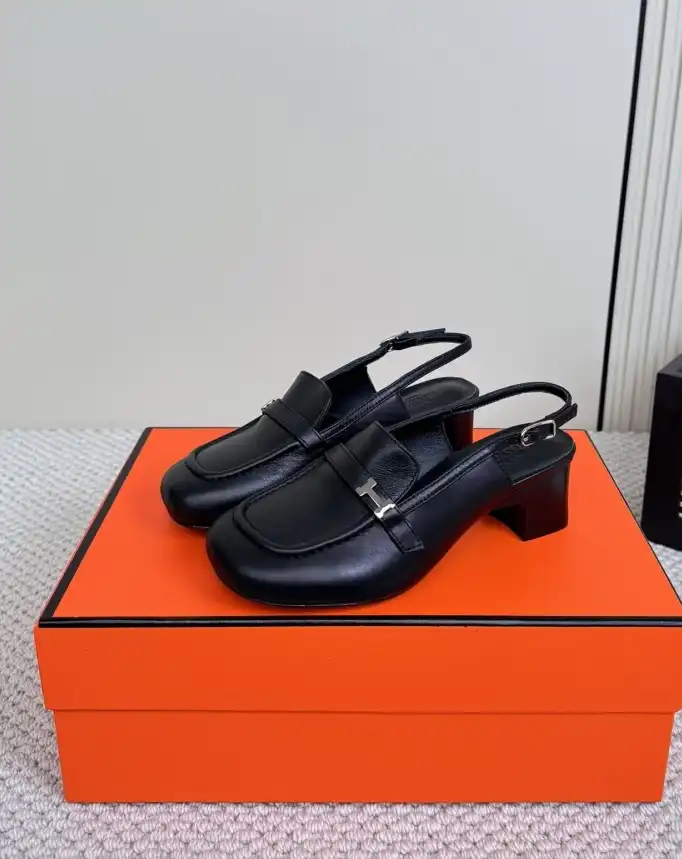 hype Hermes Sandals