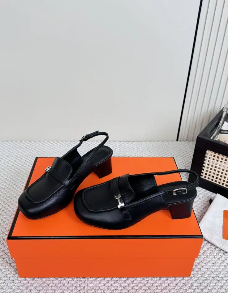 hype Hermes Sandals